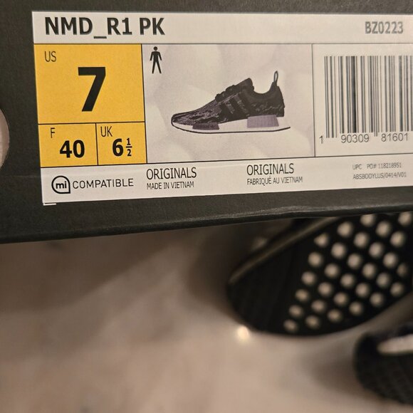 Adidas NMD_R1 Primeknit "Grey Three" BZ0223 - Women's Size 8.5 - Picture 7 of 10
